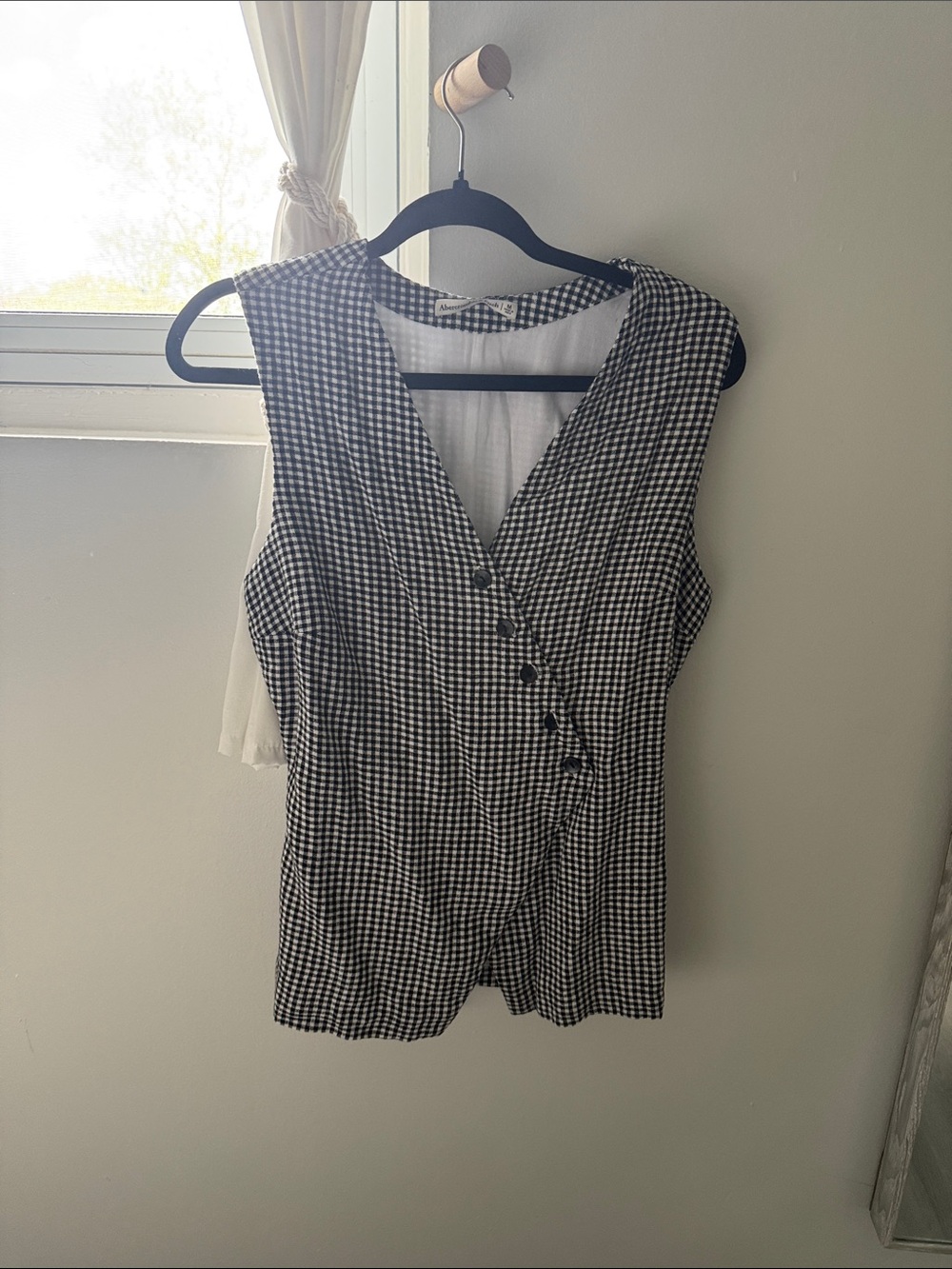 Abercrombie & Fitch Black and White Gingham Wrap Tank